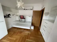 Izdavanje, četvorosoban stan, 191m², Mrčevac, Tivat - image 2