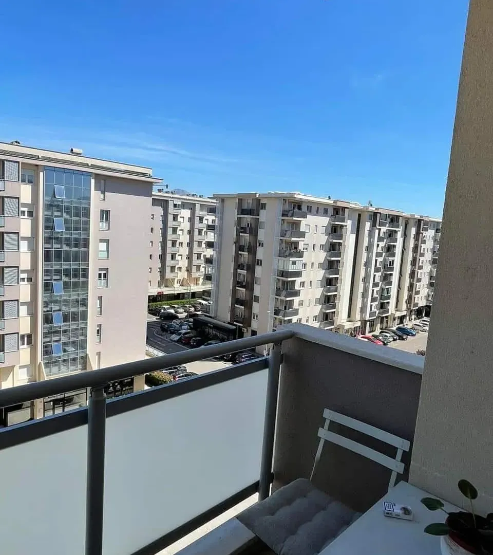 Izdavanje, dvosoban stan, 64m², City Kvart, Podgorica