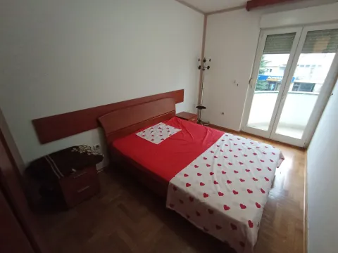 Rent, one bedroom apartment, 45m², Stari Aerodrom, Podgorica - image 10