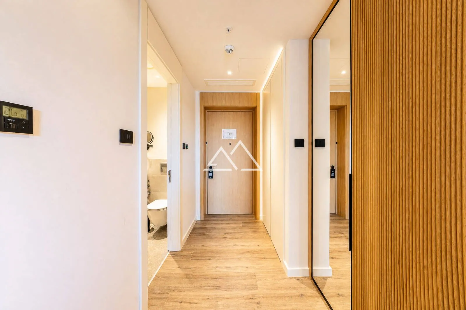 Prodaja, garsonjera, 52m², Centar, Tivat
