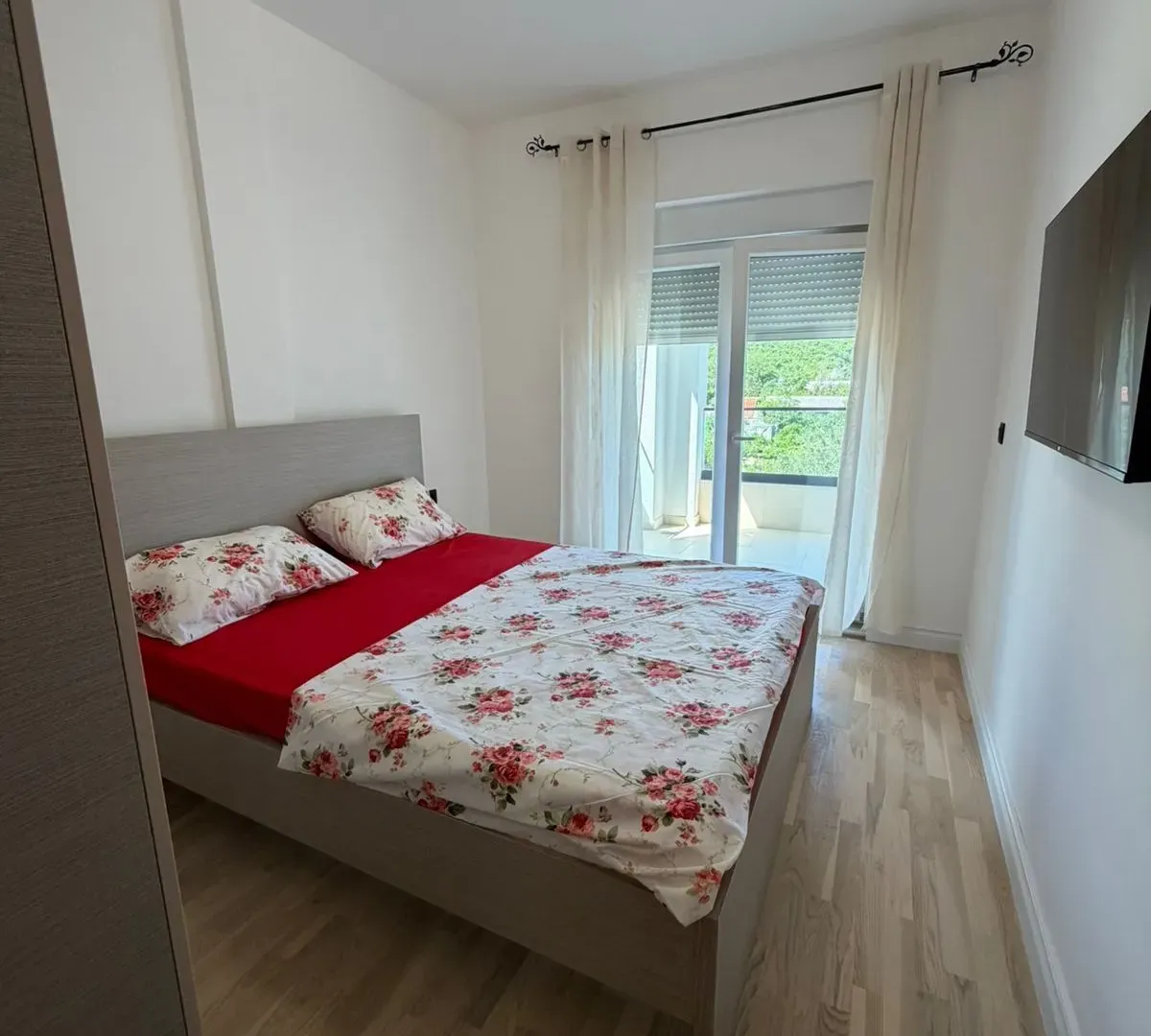 Rent, one bedroom apartment, 50m², Radanovići, Kotor