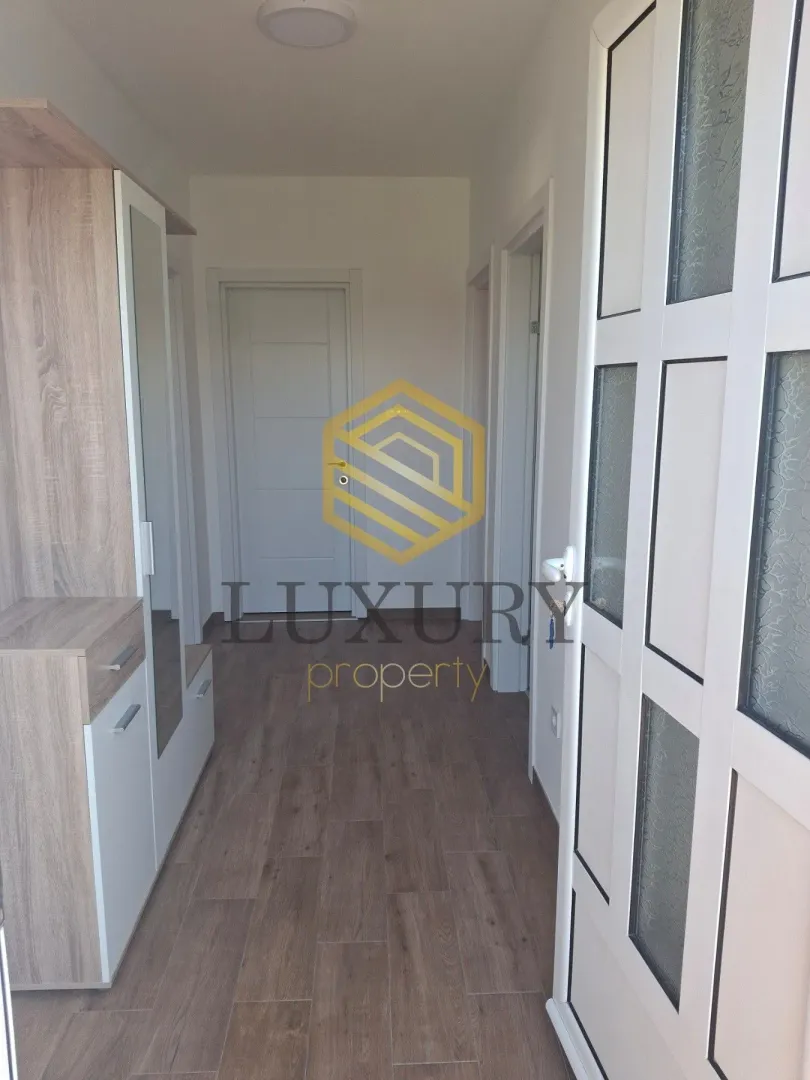 Izdavanje, dvosoban stan, 65m², Centar, Podgorica