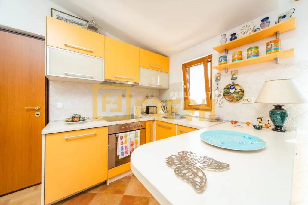 Rent, one bedroom apartment, 47m², Budva, Crna Gora