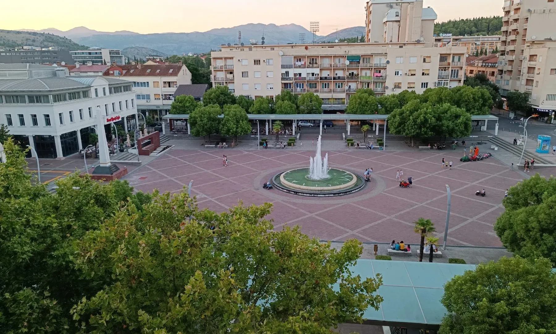 Izdavanje, dvosoban stan, 58m², Podgorica, Crna Gora