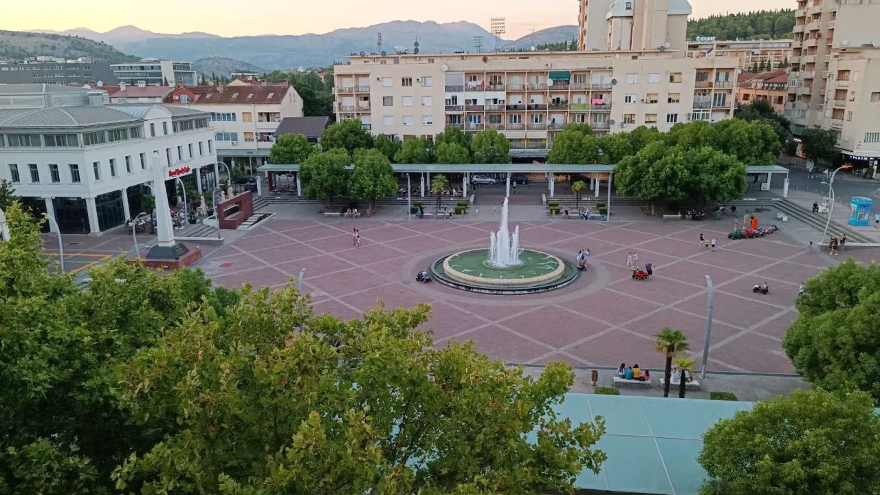 Izdavanje, dvosoban stan, 58m², Podgorica, Crna Gora