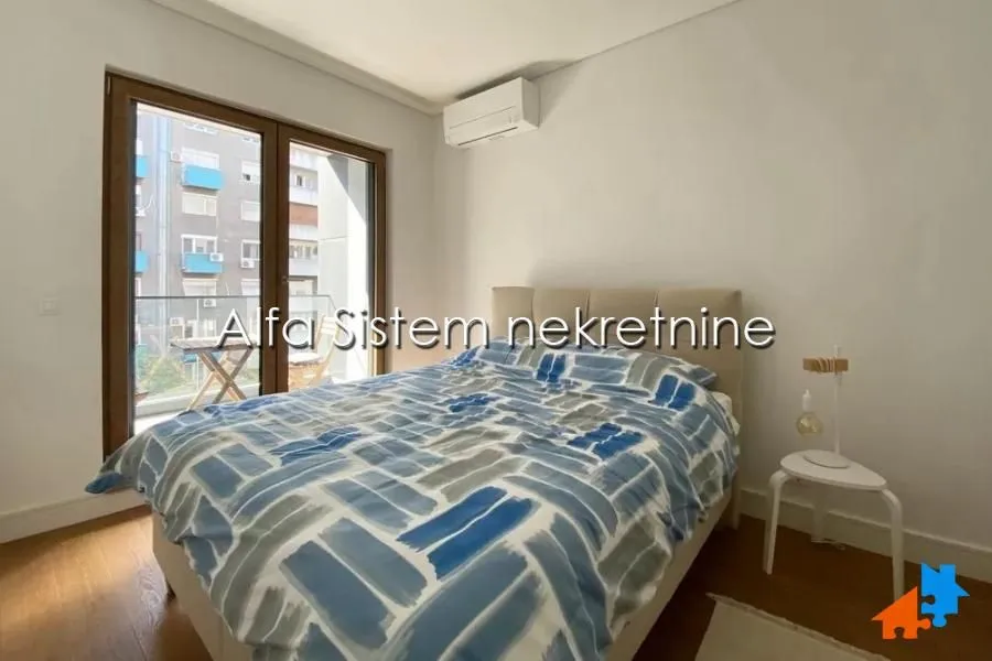 Izdavanje, dvosoban stan, 62m², Savski Venac, Beograd