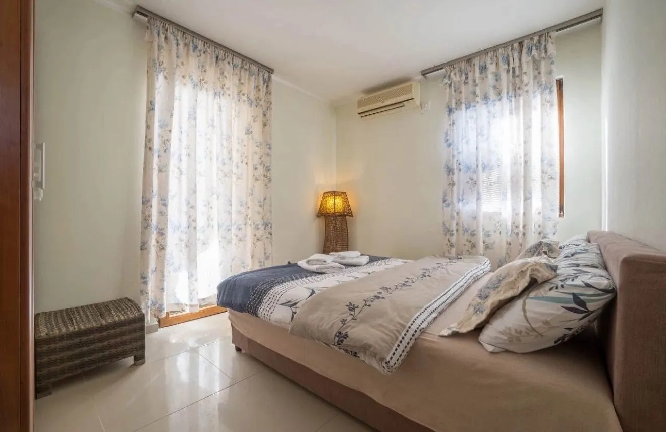 Prodaja, kuća, 106m², Krimovica, Kotor