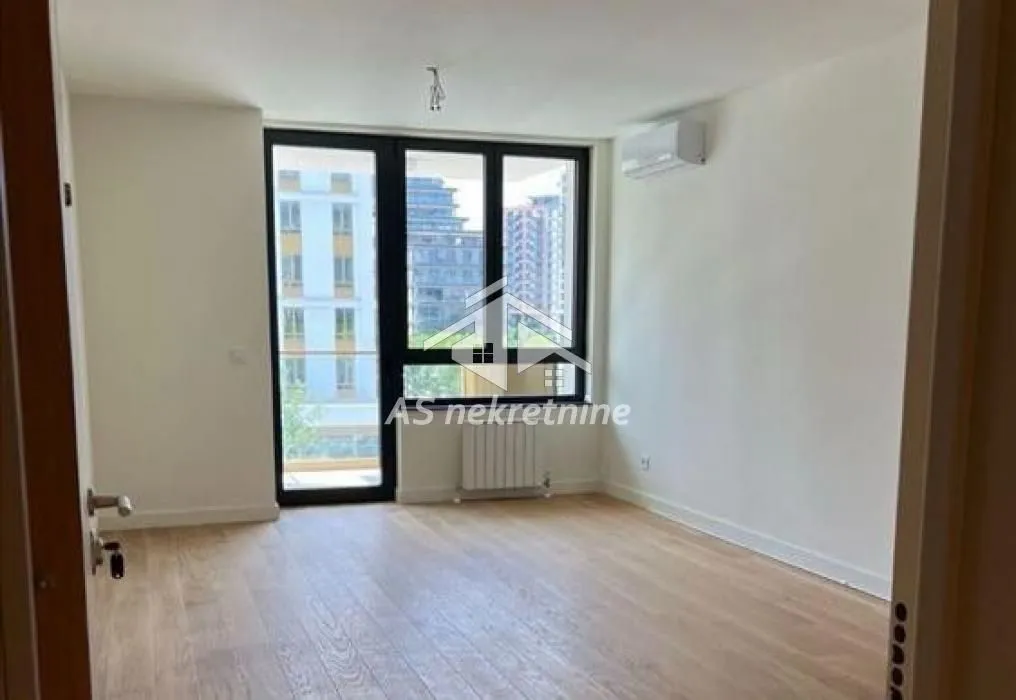 Izdavanje, dvosoban stan, 56m², Savski Venac, Beograd