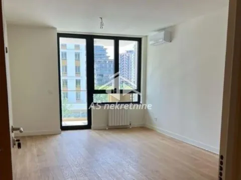 Izdavanje, dvosoban stan, 56m², Savski Venac, Beograd