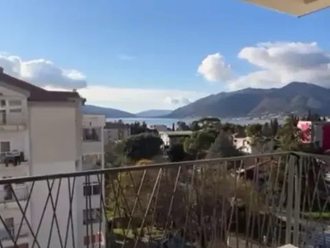 Prodaja, dvosoban stan, 64m², Tivat, Crna Gora - image 1