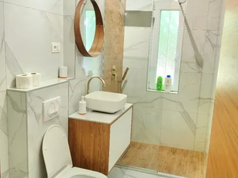 Izdavanje, četvorosoban stan, 80m², Preko Morače, Podgorica - image 2