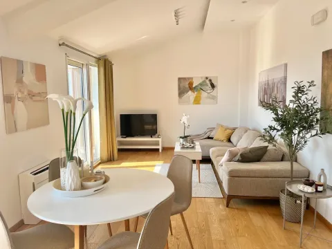 Sale, three bedroom apartment, 99m², Kalimanj, Tivat - image 1