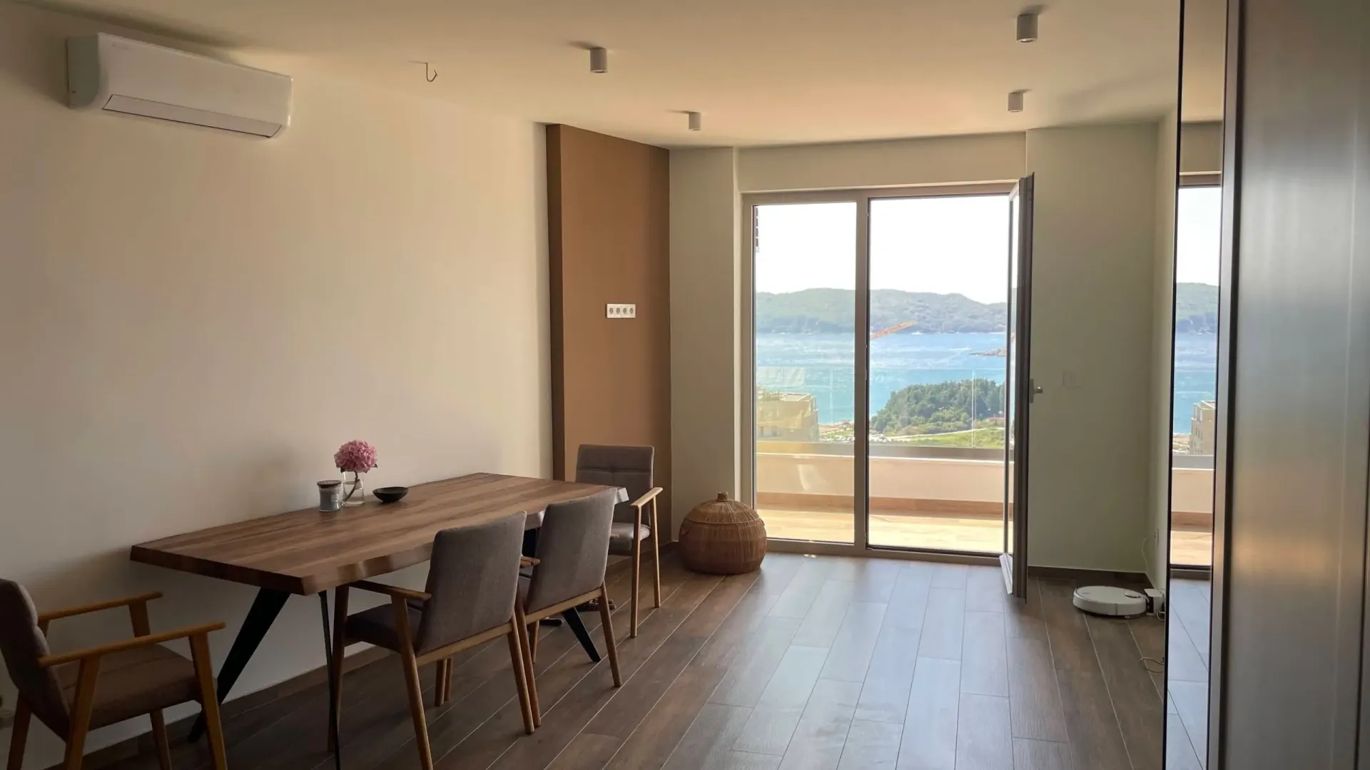 Sale, apartment, 62m², Bečići, Budva