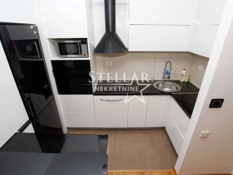 Izdavanje, jednosoban stan, 54m², City Kvart, Podgorica - image 6