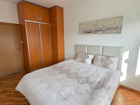 Izdavanje, trosoban stan, 100m², Seljanovo, Tivat - image 12