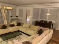 Izdavanje, dvosoban stan, 132m², Centar, Podgorica - image 4