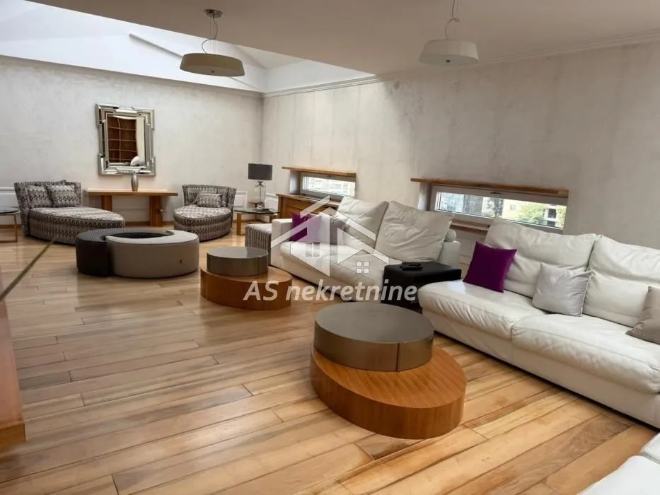 Rent, four bedroom apartment, 250m², Slavija, Vračar Sve Podlokacije