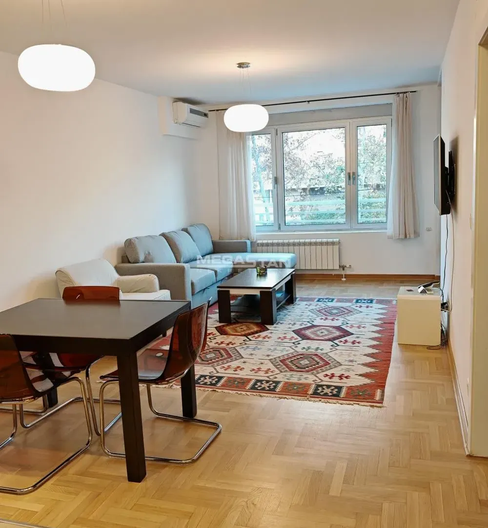 Rent, one bedroom apartment, 52m², Južni Bulevar, Vračar Sve Podlokacije