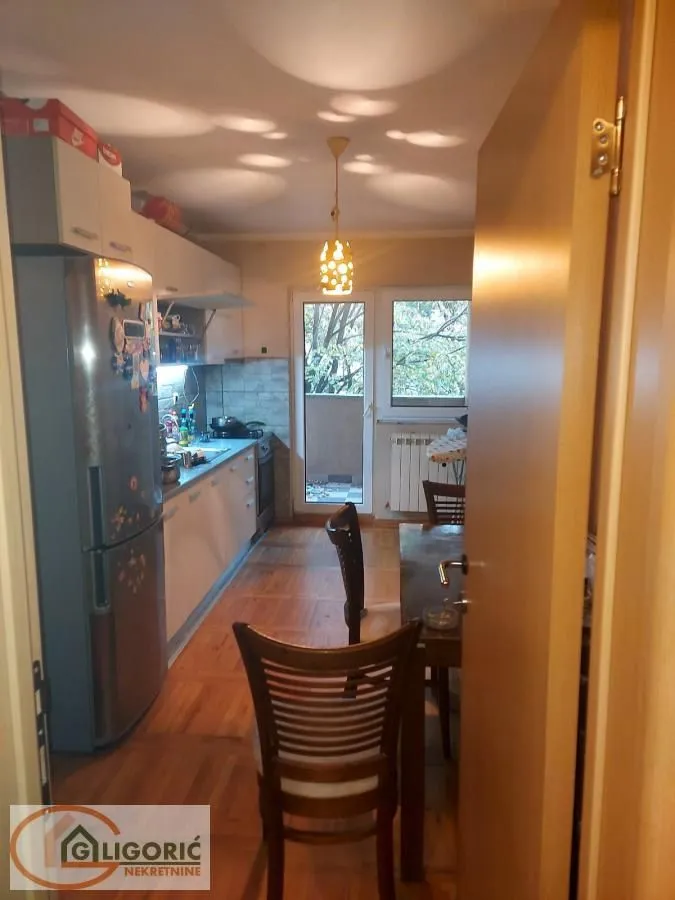 Prodaja, trosoban stan, 90m², Karaburma, Palilula Sve Podlokacije