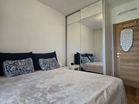 Izdavanje, jednosoban stan, 48m², New City, Podgorica - image 11