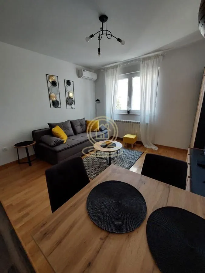 Izdavanje, jednosoban stan, 25m², Autokomanda, Voždovac Sve Podlokacije