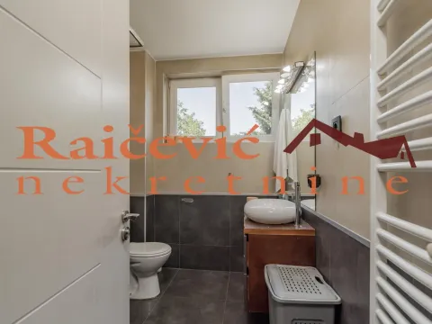 Sale, four bedroom apartment, 136m², Autokomanda, Voždovac Sve Podlokacije - image 9
