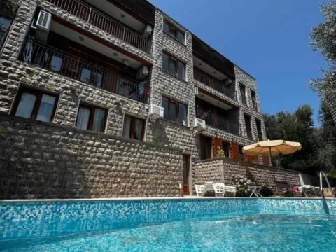 Prodaja, jednosoban stan, 54m², Petrovac, Budva - image 8