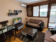 Izdavanje, dvosoban stan, 65m², Pejton, Podgorica