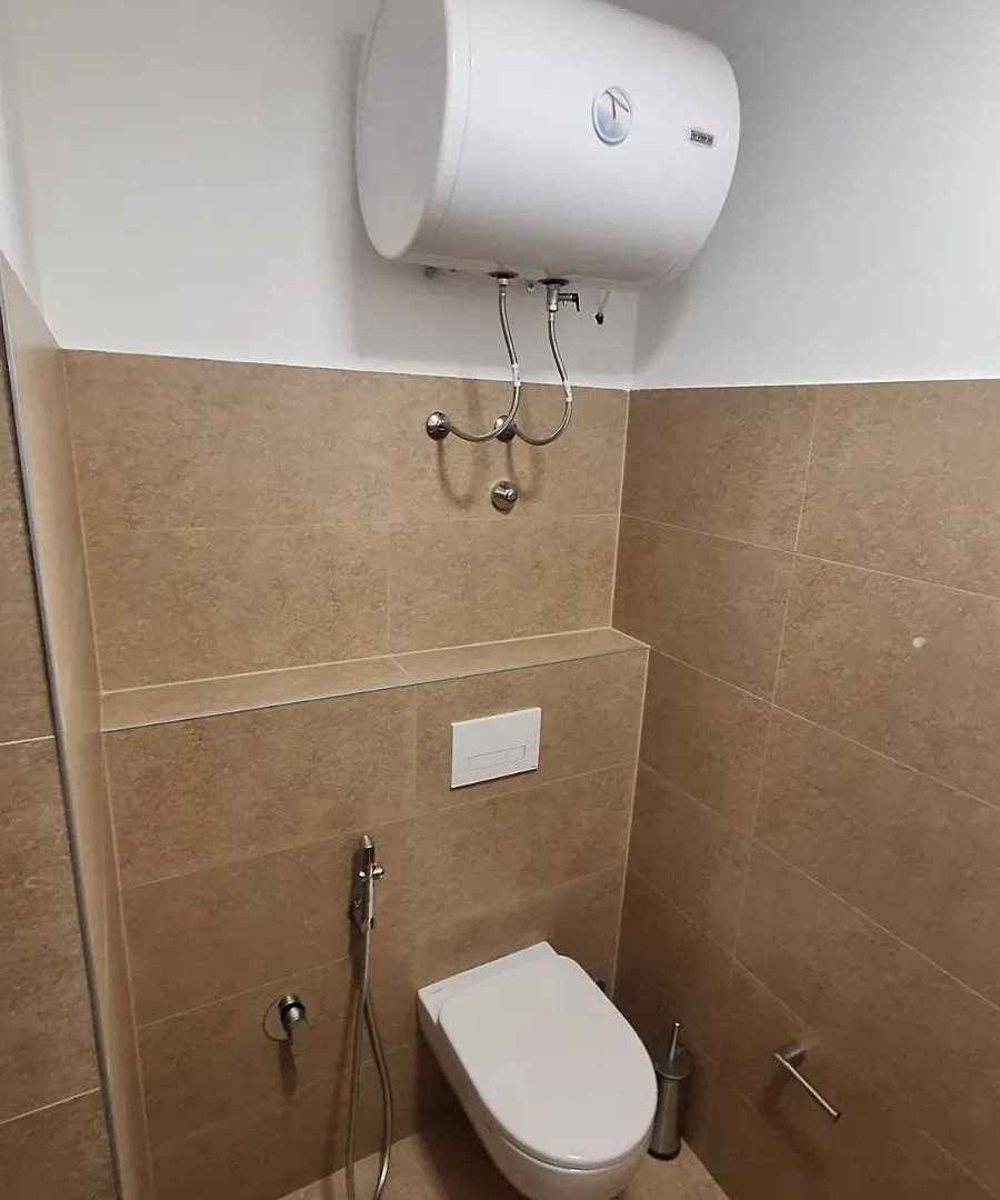 Rent, office space, 110m², Stari Aerodrom, Podgorica
