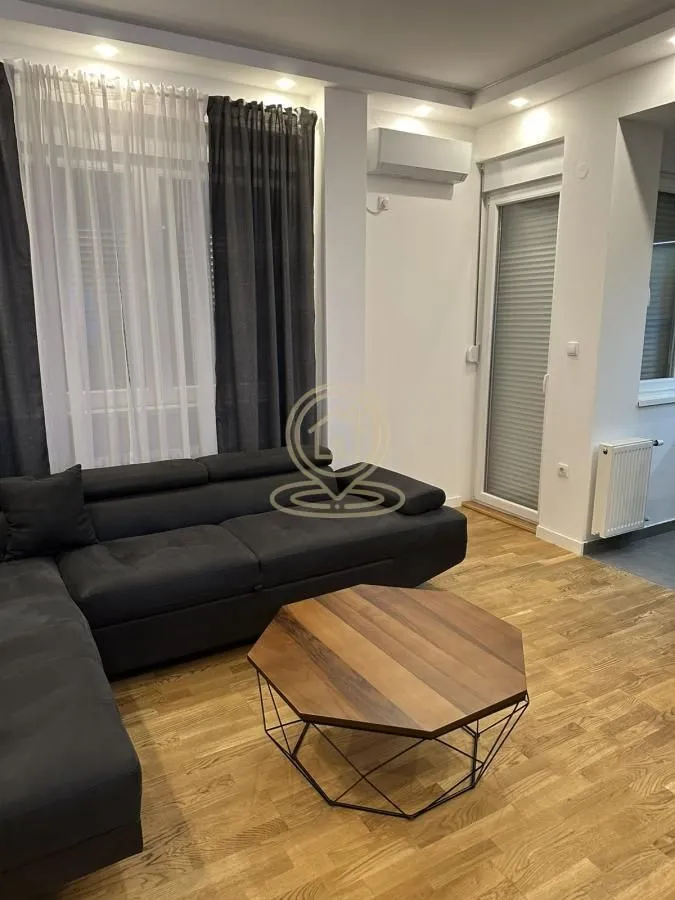 Prodaja, jednosoban stan, 42m², Petrovaradin, Novi Sad