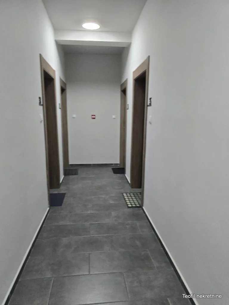 Izdavanje, dvosoban stan, 44m², Zvezdara, Zvezdara Sve Podlokacije