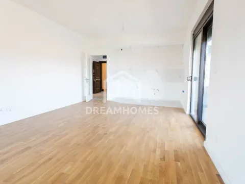 Sale, two bedroom apartment, 75m², Pejton, Podgorica - image 3
