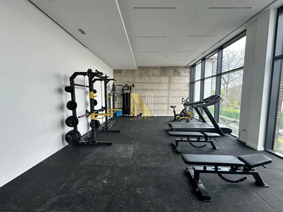 Rent, office space, 190m², Petrovaradin, Novi Sad