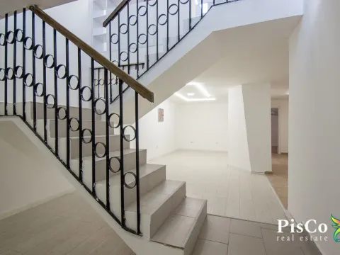 Izdavanje, poslovni prostor, 294m², Podgorica, Crna Gora - image 6