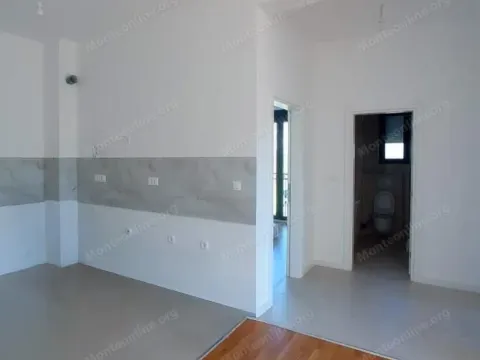 Prodaja, dvosoban stan, 61m², Polje, Bar - image 11