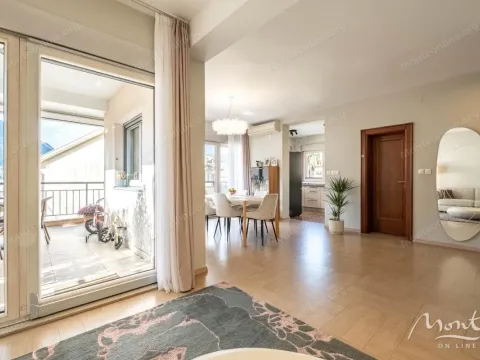 Prodaja, trosoban stan, 114m², Dobrota, Kotor - image 4