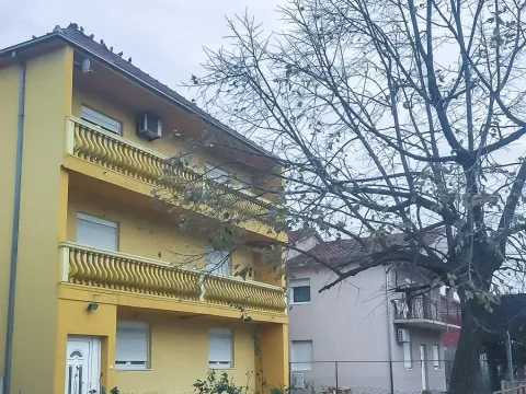 Sale, house, 300m², Zagorič, Podgorica - image 1