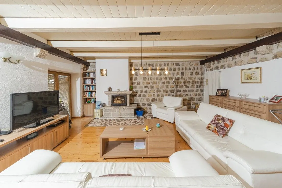 Sale, house, 458m², Kuljače, Budva