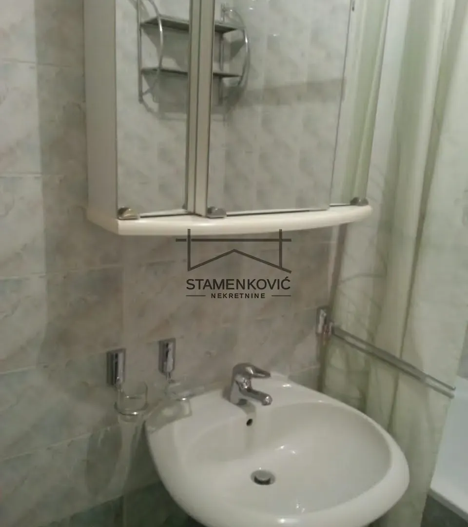 Prodaja, dvosoban stan, 56m², Grbavica, Novi Sad Sve Podlokacije