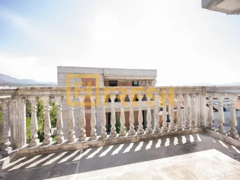 Izdavanje, trosoban stan, 140m², Gorica C, Podgorica - image 23