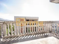 Izdavanje, trosoban stan, 140m², Gorica C, Podgorica - image 23