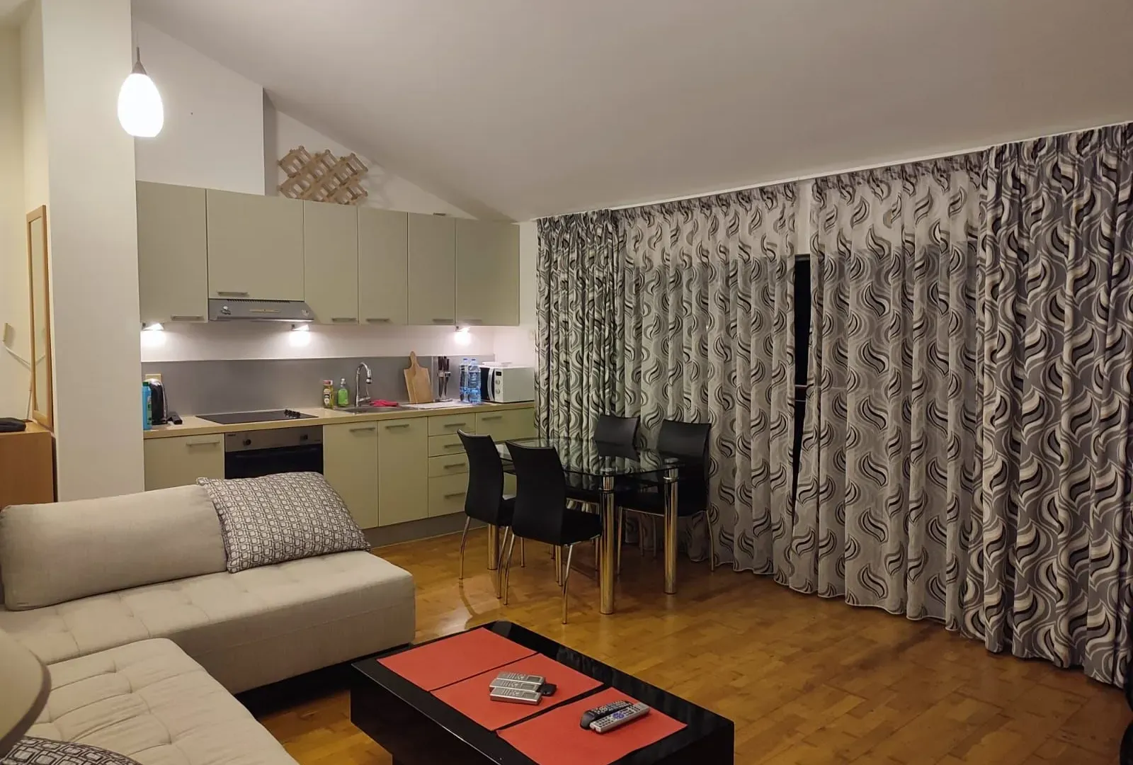 Prodaja, jednosoban stan, 66m², Petrovac, Budva