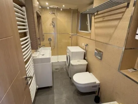 Izdavanje, četvorosoban stan, 120m², Trošarina, Voždovac Sve Podlokacije - image 6