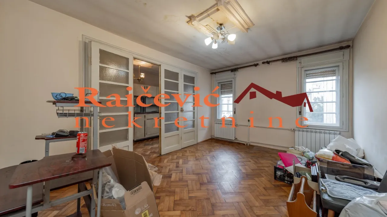 Prodaja, trosoban stan, 77m², Stari Grad, Beograd