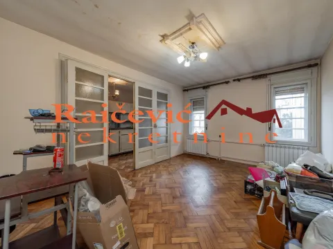 Prodaja, trosoban stan, 77m², Stari Grad, Beograd - image 1