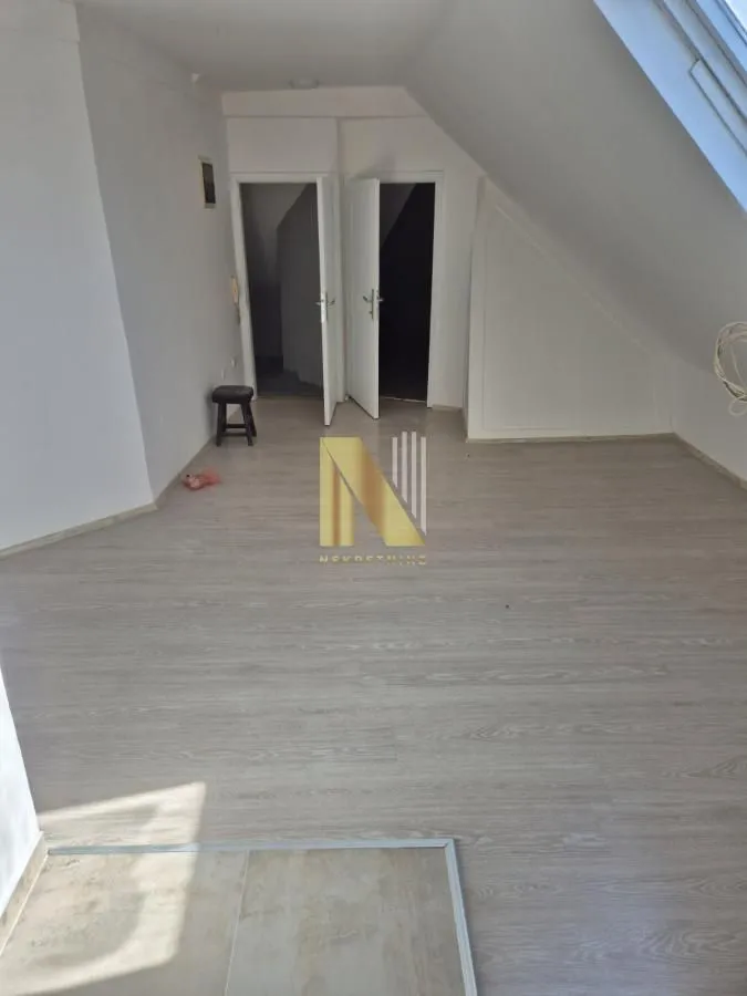 Prodaja, stan, 174m², Grbavica, Novi Sad Sve Podlokacije
