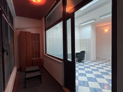 Rent, office space, 40m², Centar, Nikšić - image 3