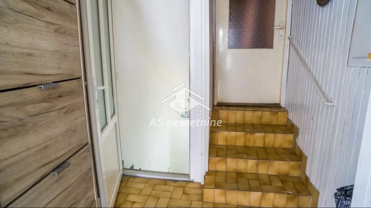 Rent, one bedroom apartment, 45m², Banovo Brdo, Beograd