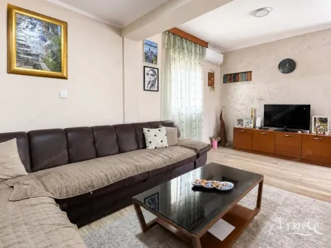 Prodaja, kuća, 125m², Murtovina, Podgorica - image 1