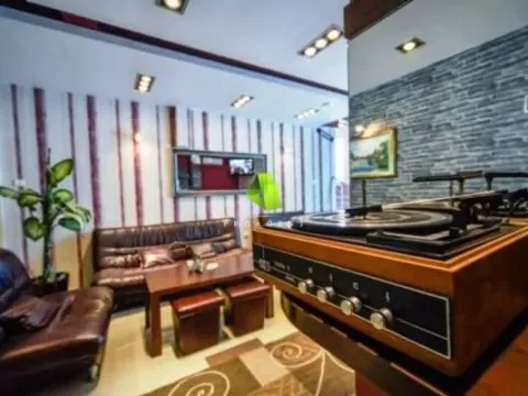 Prodaja, ugostiteljski objekat, 660m², Crveni Krst, Niš - image 2